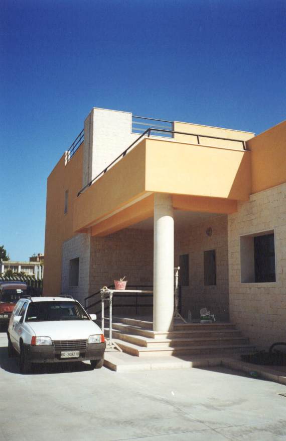 Architetto Giuseppe Vajana, Caserma Carabinieri