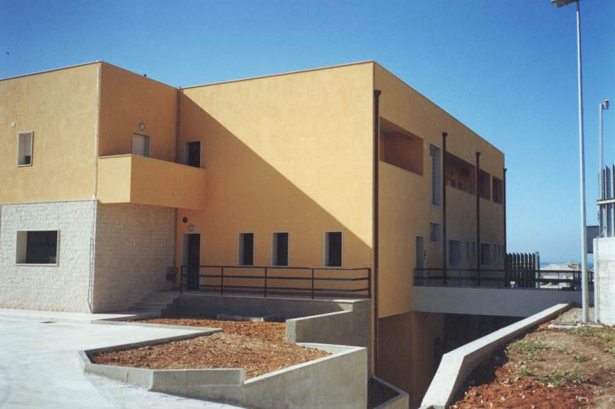 Architetto Giuseppe Vajana, Caserma Carabinieri